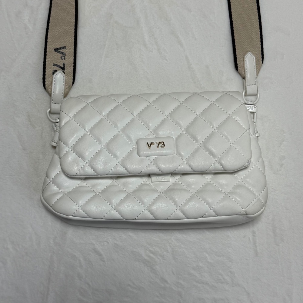 V°73 Venezia Quilted Diamond Crossbody Bag‎